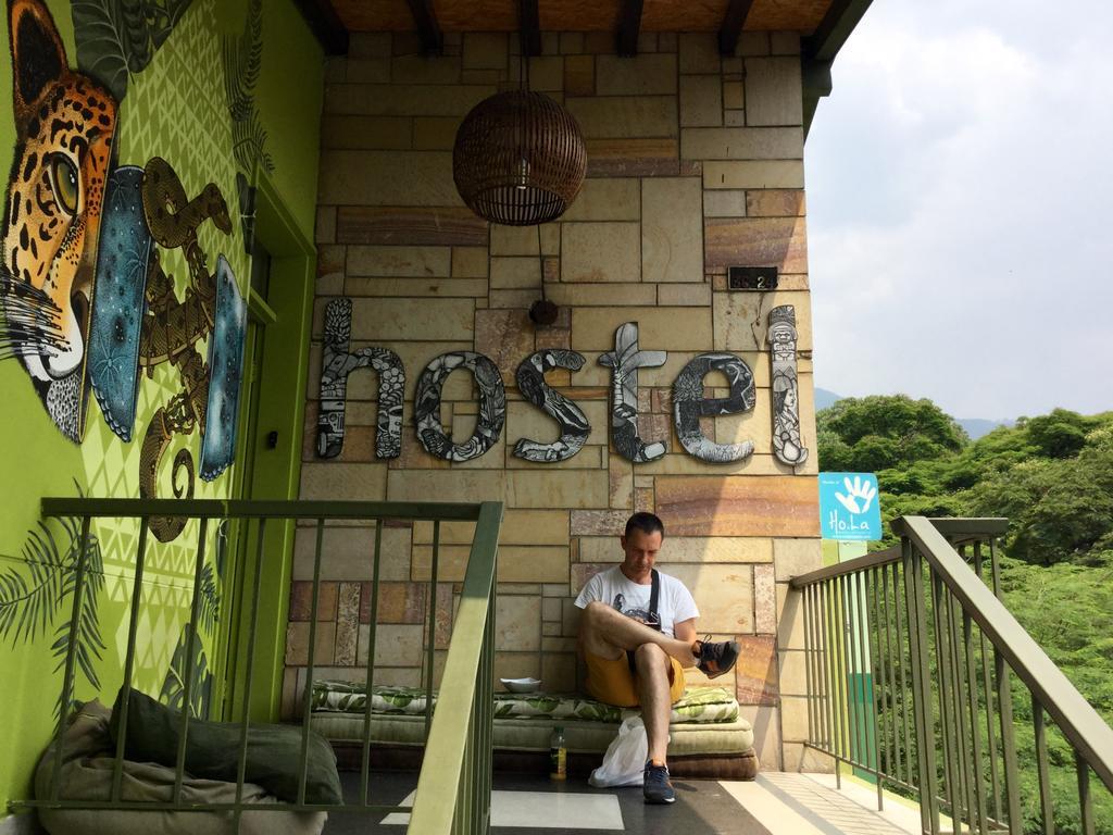 Saman Hostel Medellin Bagian luar foto