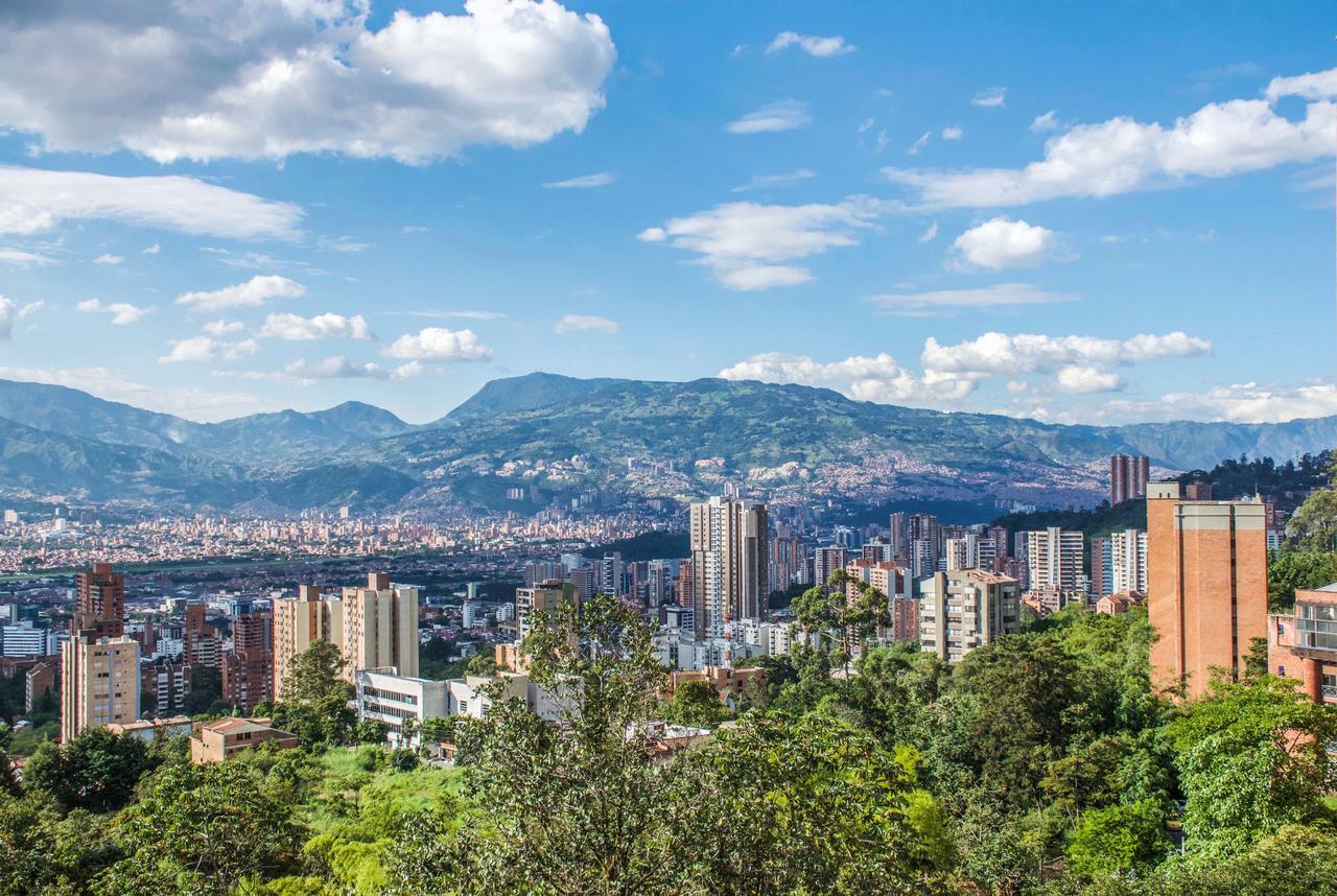 Saman Hostel Medellin Bagian luar foto